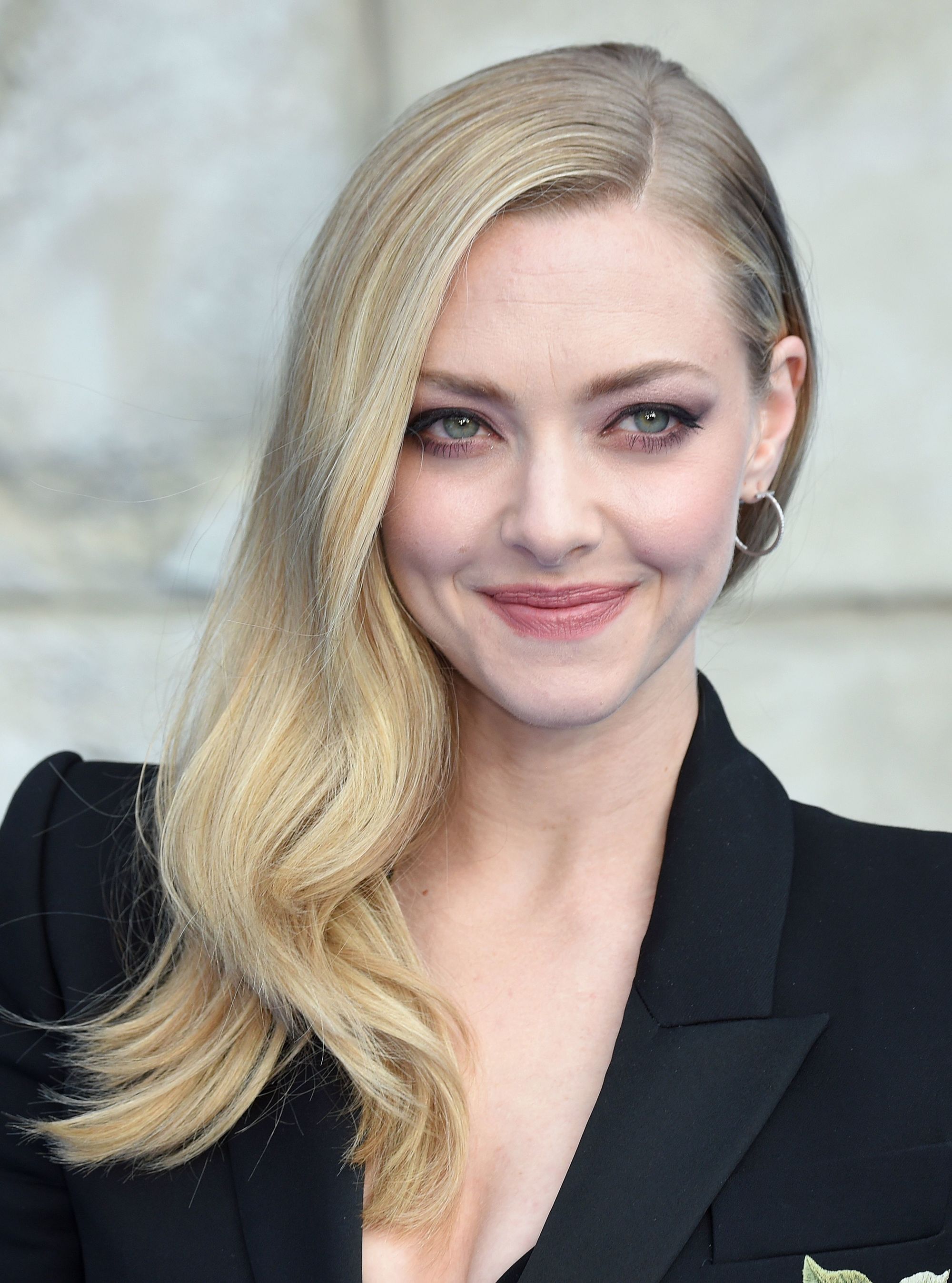 Side-Swept Waves for Long Hair